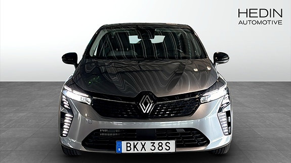 Renault Clio 8 of 12