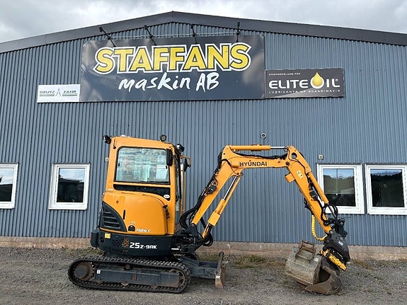Hyundai R25Z-AK, Lång sticka 2 of 9