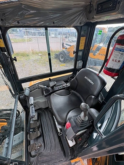 Hyundai R25Z-AK, Lång sticka 8 of 9