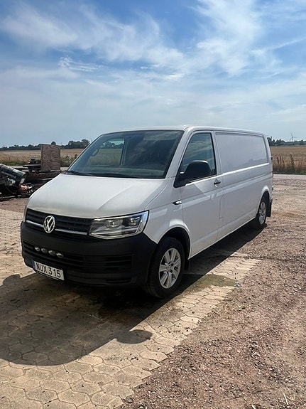 Volkswagen Transporter 2 of 6