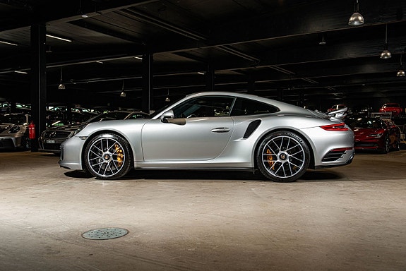 Porsche 991 3 of 30