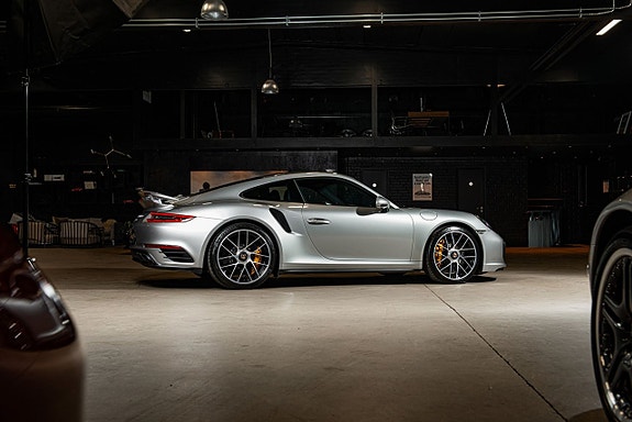Porsche 991 5 of 30