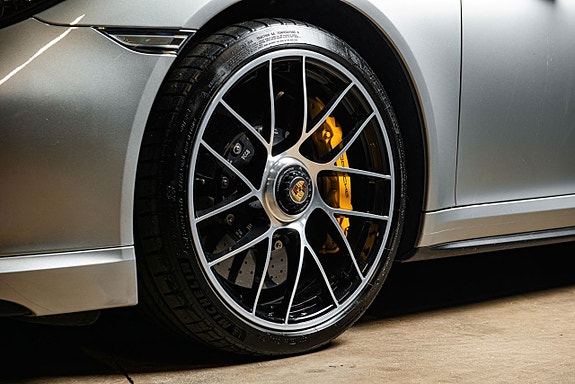Porsche 991 30 of 30
