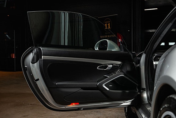 Porsche 991 11 of 30