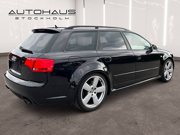 Audi RS4 6 of 22