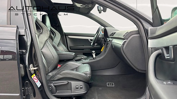 Audi RS4 13 of 22