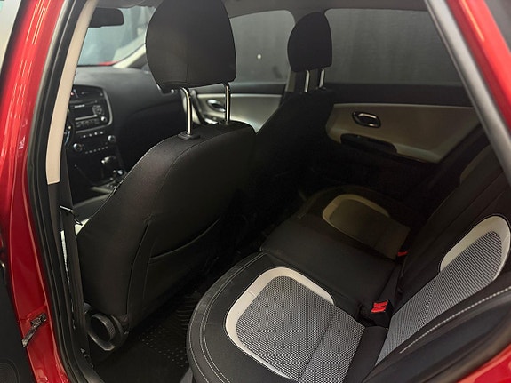Kia Ceed 17 of 22