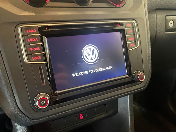 Volkswagen Caddy Maxi 14 of 17