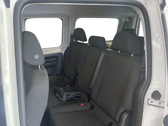 Volkswagen Caddy Maxi 8 of 17