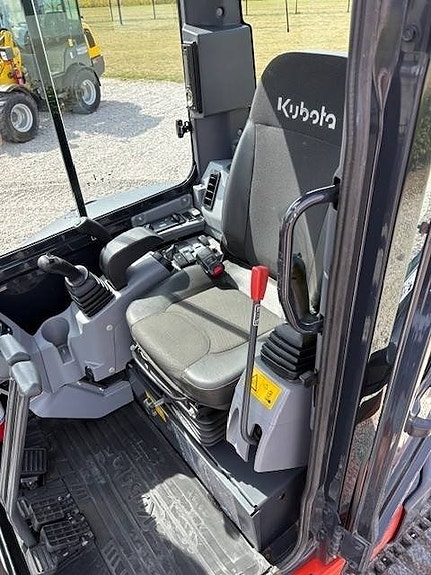 Kubota U 36-4 4 of 5
