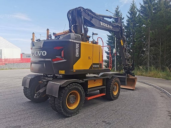 Volvo EWR 170 E 2 of 11