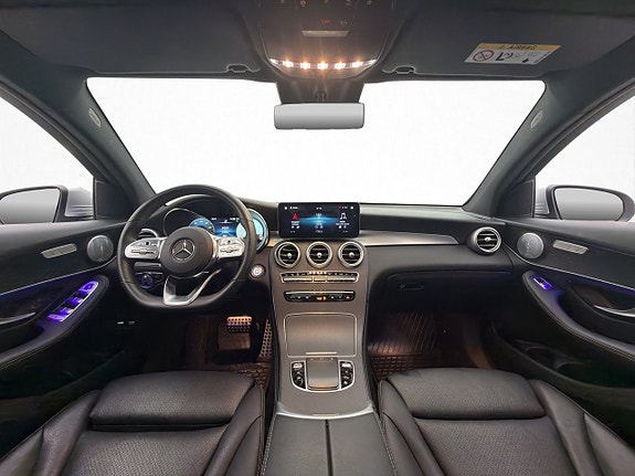 Mercedes-Benz GLC300 e 18 of 30