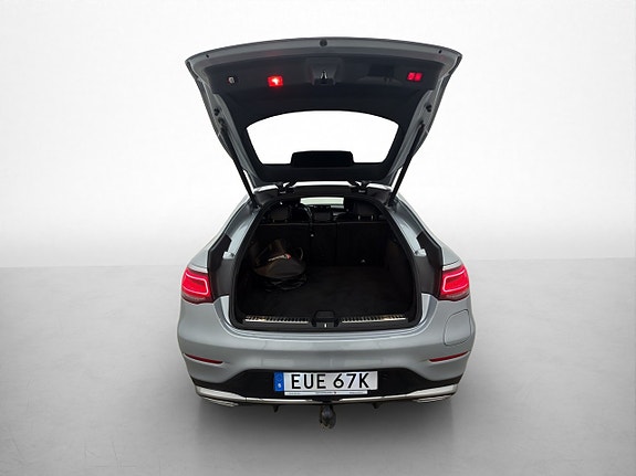 Mercedes-Benz GLC300 e 9 of 30