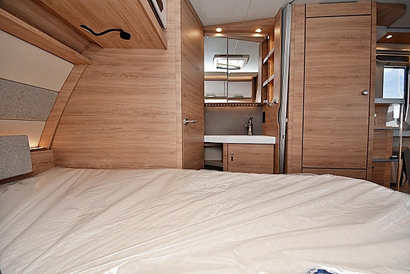 Knaus 500 FU Südwind Black Selection, Dubbelbädd 14 of 26