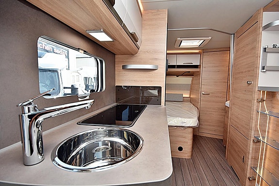 Knaus 500 FU Südwind Black Selection, Dubbelbädd 10 of 26