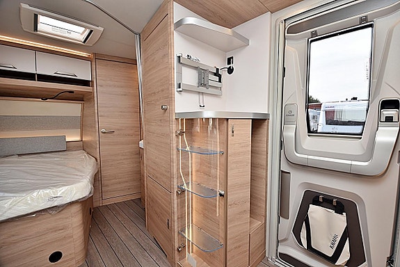 Knaus 500 FU Südwind Black Selection, Dubbelbädd 11 of 26