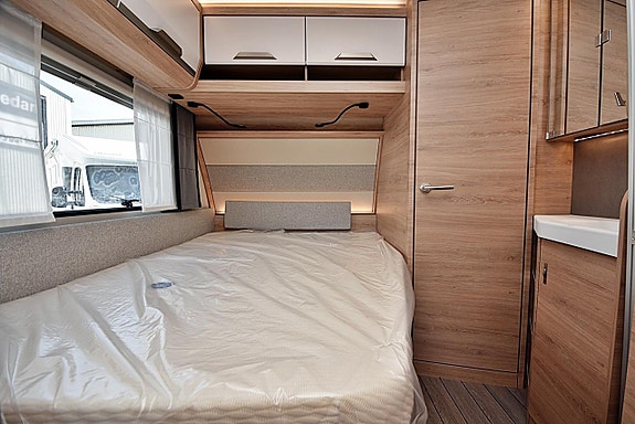Knaus 500 FU Südwind Black Selection, Dubbelbädd 13 of 26