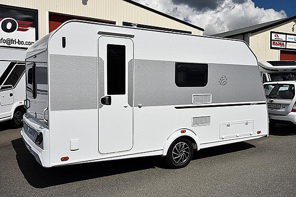 Knaus 420 QD Sport, Dubbelbädd 23 of 26