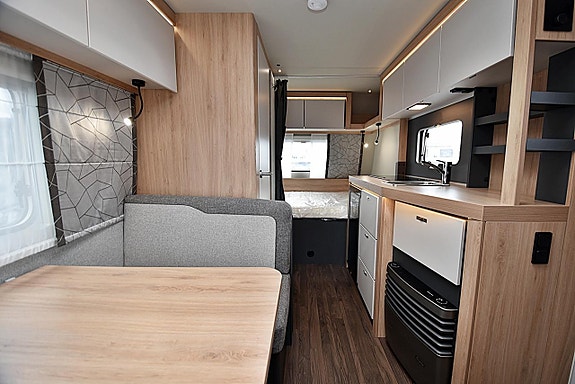 Knaus 420 QD Sport, Dubbelbädd 6 of 26