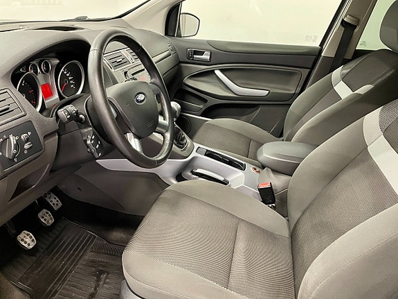 Ford Kuga 6 of 14