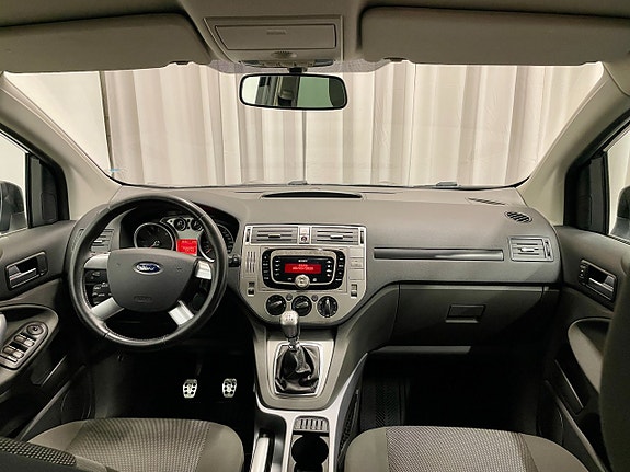 Ford Kuga 10 of 14