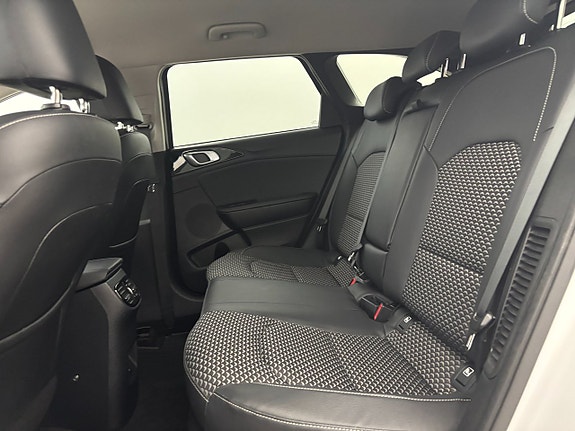 Kia Ceed 14 of 23