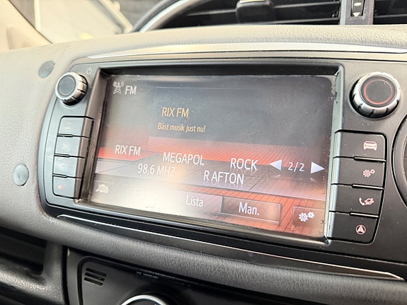 Toyota Yaris 20 of 22
