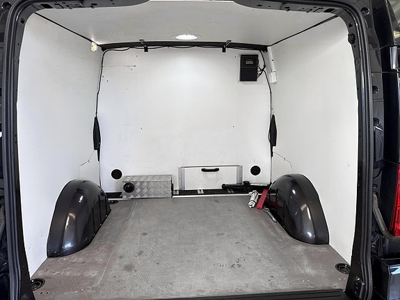 Mercedes-Benz Vito 119 12 of 15