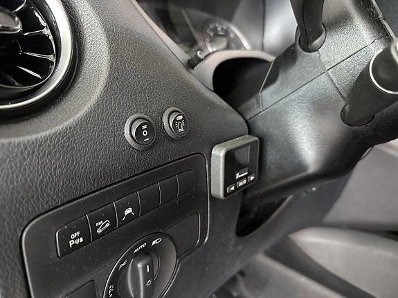 Mercedes-Benz Vito 119 11 of 15