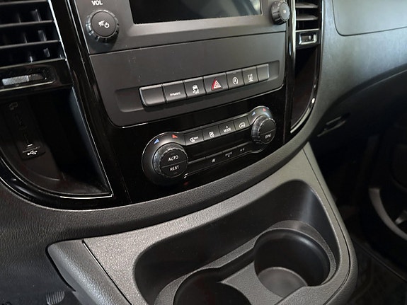 Mercedes-Benz Vito 119 8 of 15