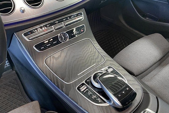 Mercedes-Benz E300 de 12 of 20