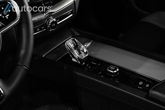 Volvo XC60 23 of 30