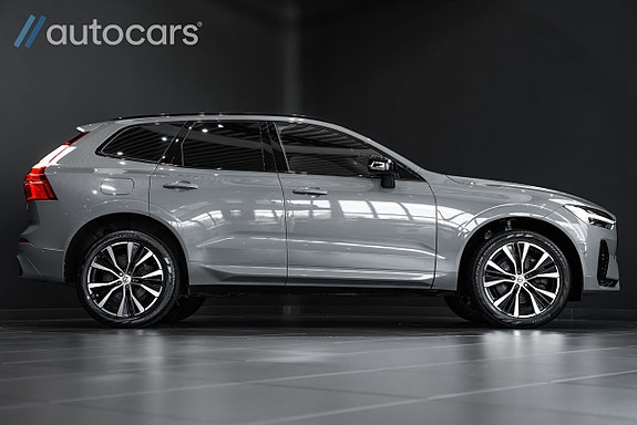 Volvo XC60 2 of 30