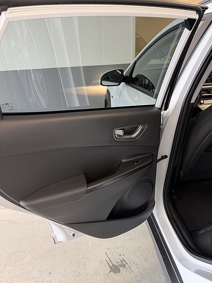 Hyundai Kona 19 of 22