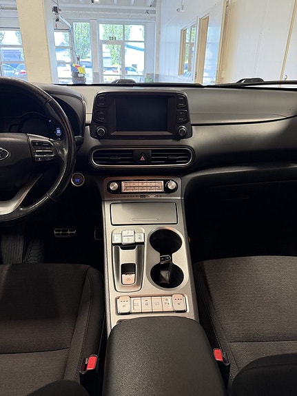 Hyundai Kona 13 of 22