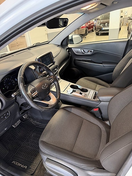 Hyundai Kona 11 of 22