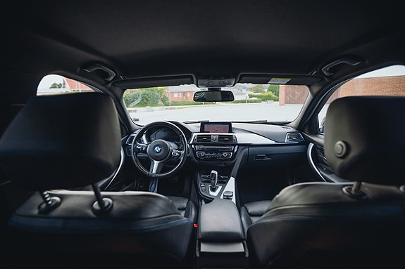 BMW 320d 10 of 12