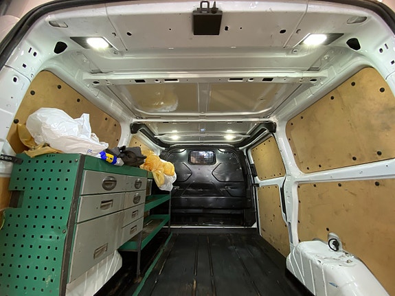 Ford Transit Custom 12 of 30