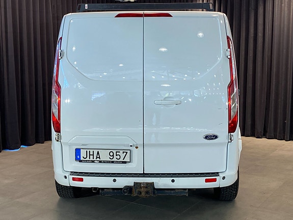 Ford Transit Custom 2 of 30