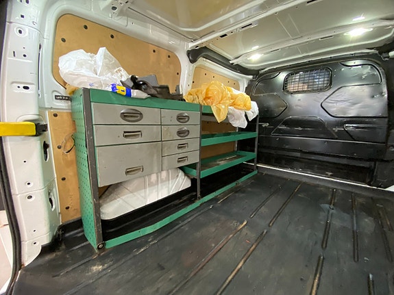 Ford Transit Custom 14 of 30