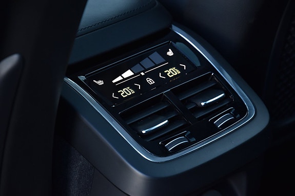 Volvo V60 27 of 28
