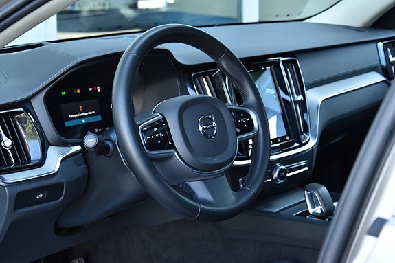 Volvo V60 10 of 28