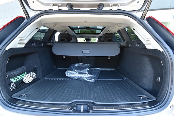 Volvo V60 15 of 28