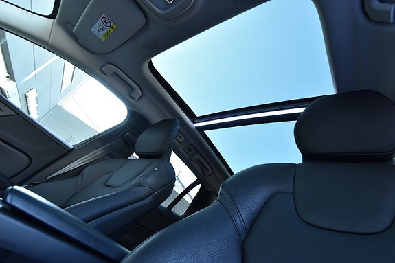 Volvo V60 13 of 28