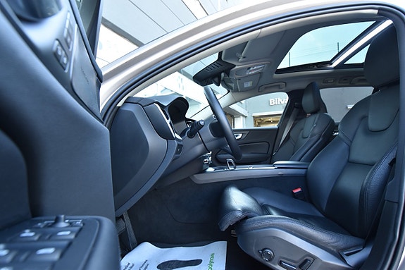 Volvo V60 12 of 28