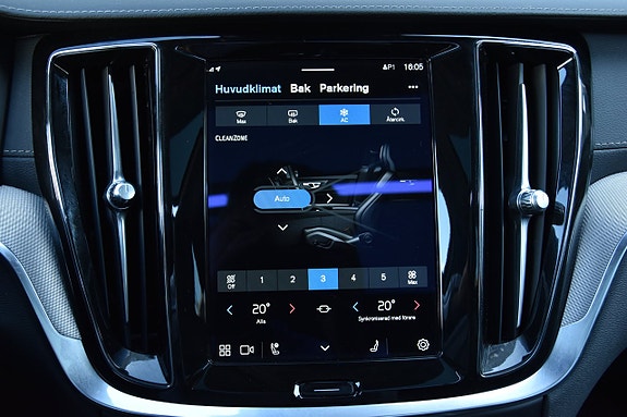 Volvo V60 21 of 28