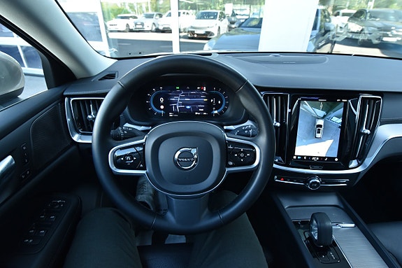 Volvo V60 17 of 28