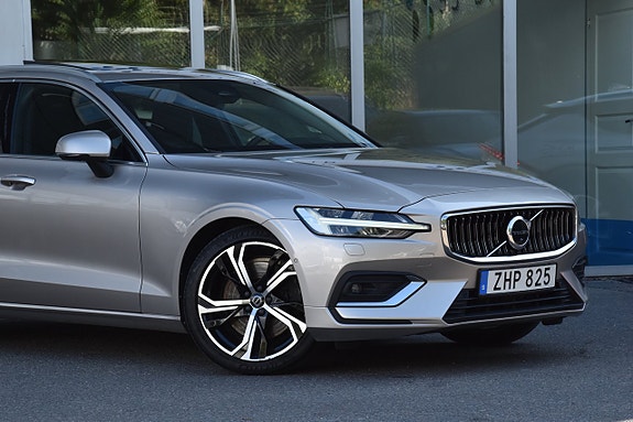 Volvo V60 3 of 28