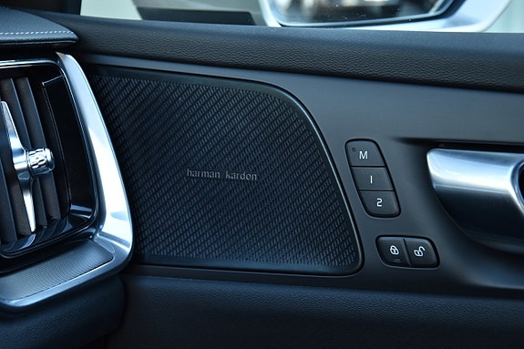 Volvo V60 26 of 28