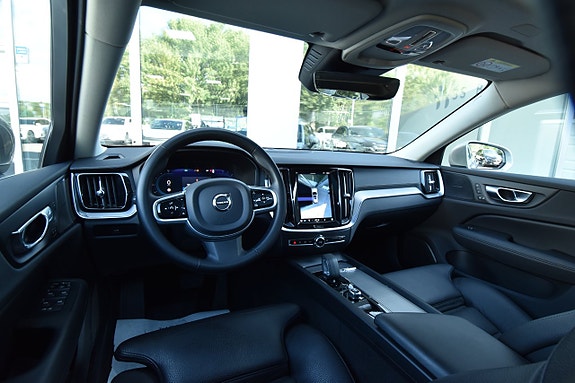 Volvo V60 16 of 28